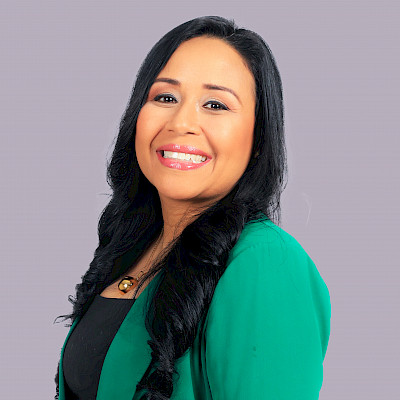 NICHOLE MOW